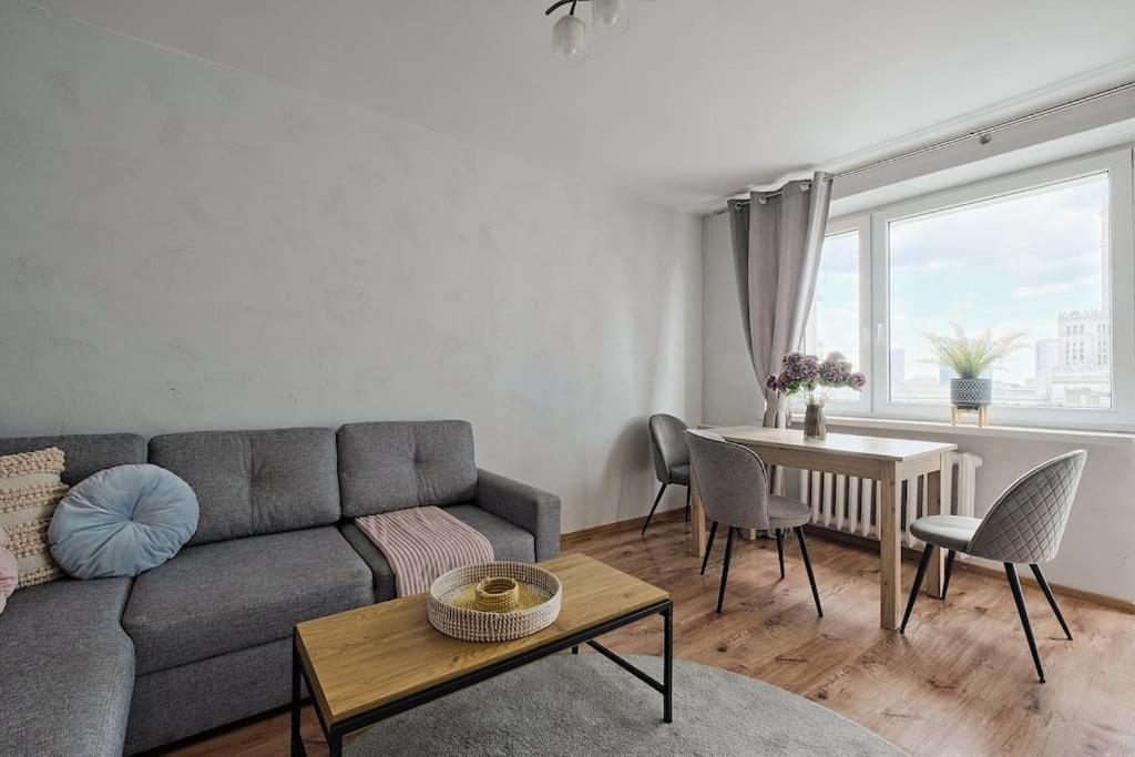 The View Private Emilii Plater 55 * Warszawa